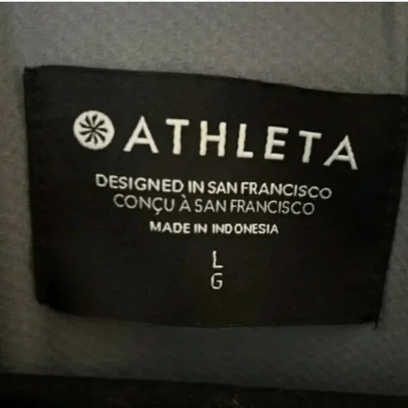 Athleta Women’s Wayfarer Bomber Jacket Coastline Blue size large - Picture 6 of 7